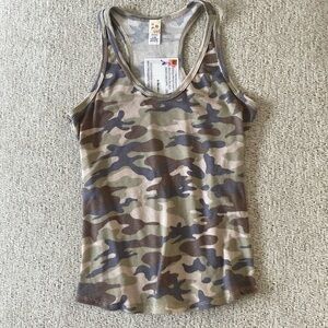 7th Ray razor back camo tank top.
